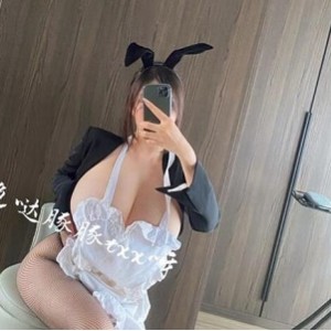 虎牙女神紫色哒豚豚资源大放送！微信图片、微博黑历史、花椒小视频共744MB！