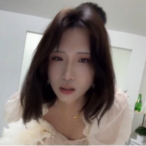 邢曦月精品伪娘视频20v，震撼9.3G高质量