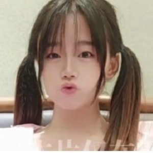 私拍双马尾嫩妹婷妹子最新合集1V1G，清新可爱