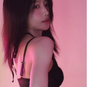 抖音雨宝蜜桃合集1部211M绝顶妖娆