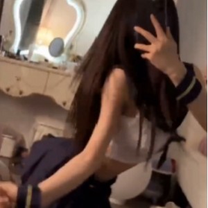 岛遇雅婷抖音微密合集反差视频1G真会玩