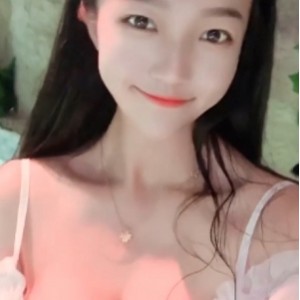 快手抖音乳摇超火剪辑66部6.7G某鱼展示