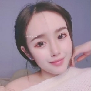 可可主播深夜直播秀3V合集3.8G优质身材