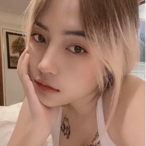 推特89妹深夜自拍福利14V合集238M宅男必藏