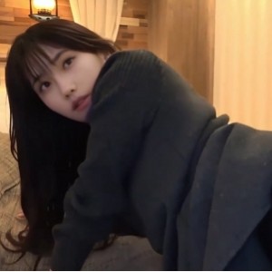 宋昕冉SNH48劲爆酒店约会推特视频1部770MB