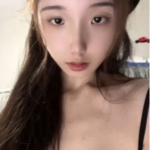 推特Pudding果冻小姐超反差9部222MB诱人合集