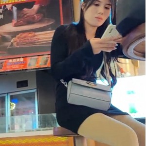 2.06GB太养眼了KXCD抄底20V街拍合集