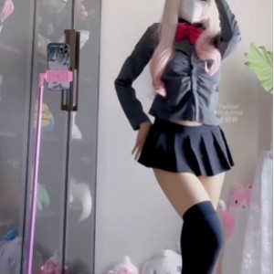 667MB小仙云定制热舞3部长视频推特女神身段太撩人