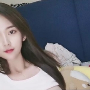 推特清纯美女独自在家小玩具1V1.23G声音超酥